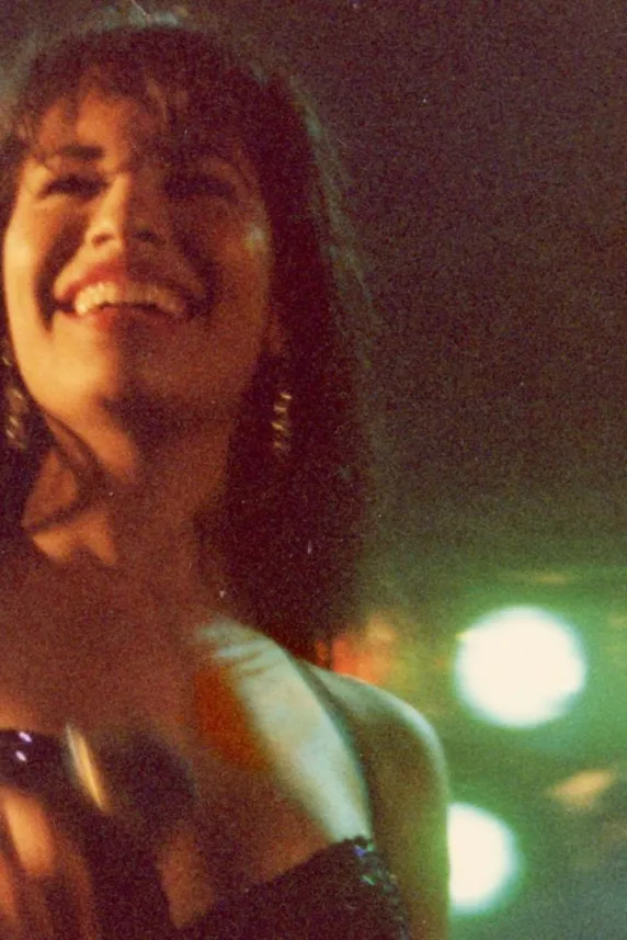 Selena y Los Dinos