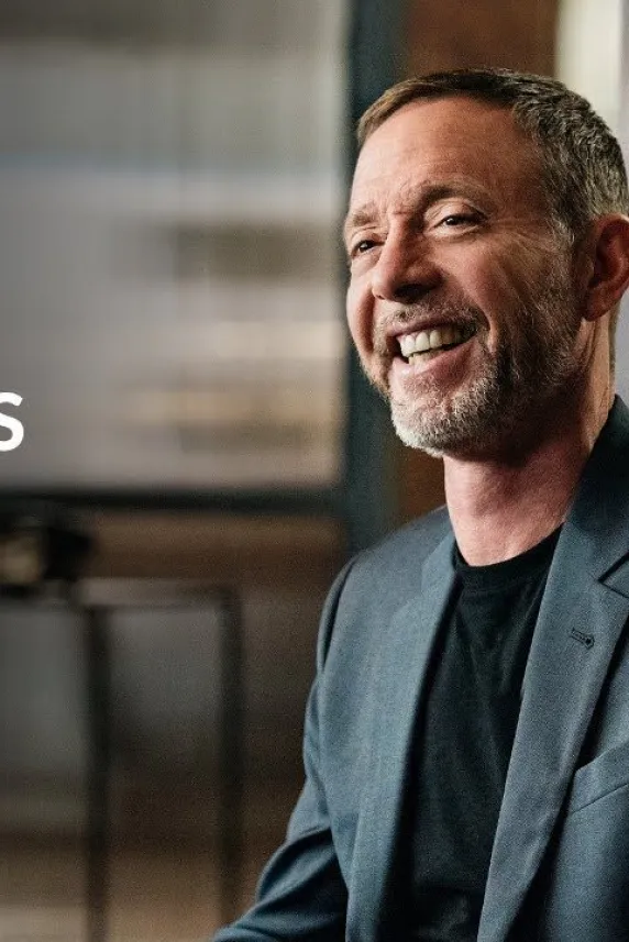 MasterClass: Chris Voss Teaches the Art of Negotiation